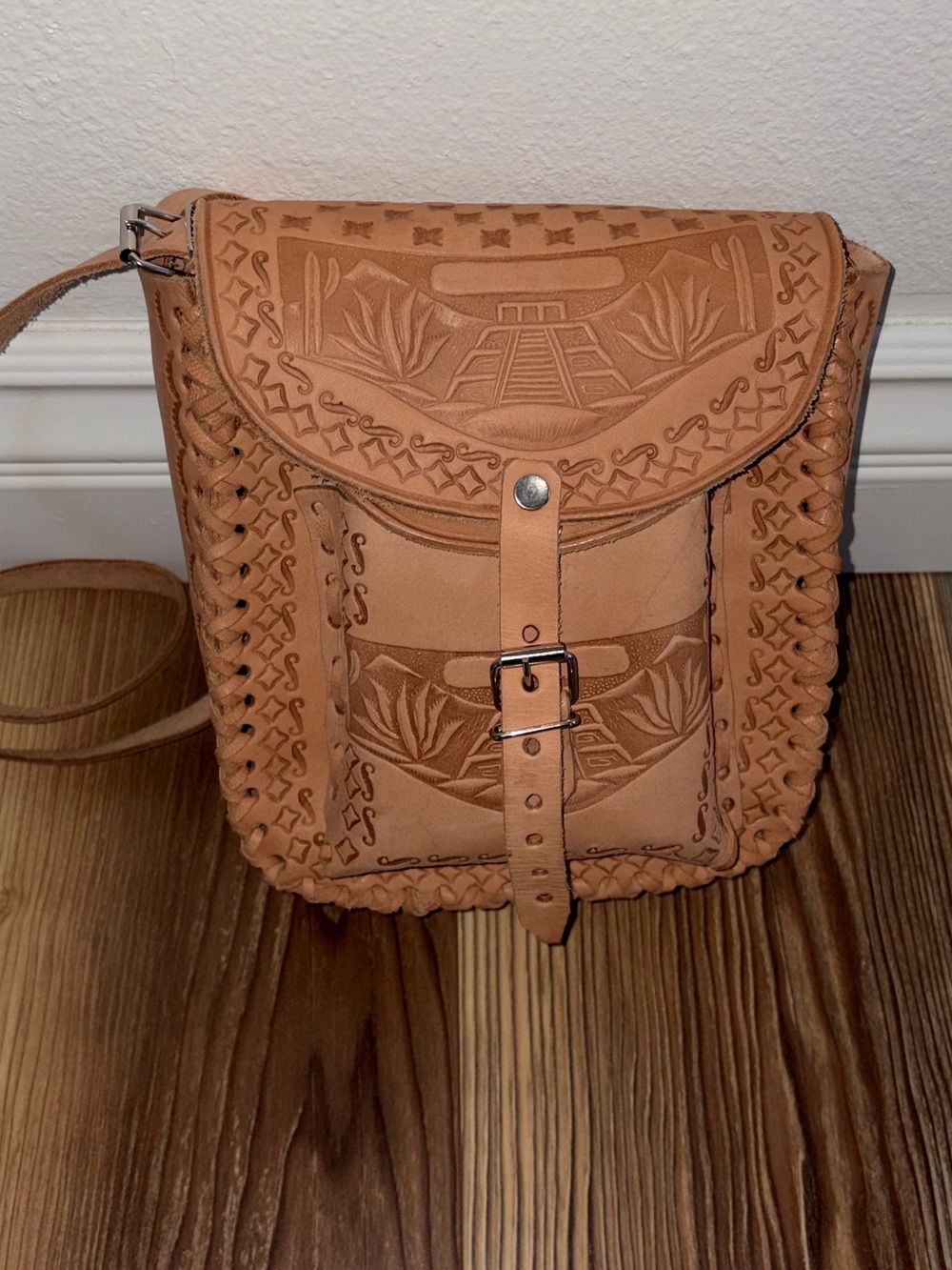 Vintage 70s HAND Made TOOLED LEATHER MEXICO HANDBAG w/SHOULDER STRAP Hippie RRL